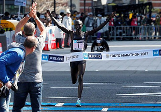 kipsang gana el maraton de tokio 2017